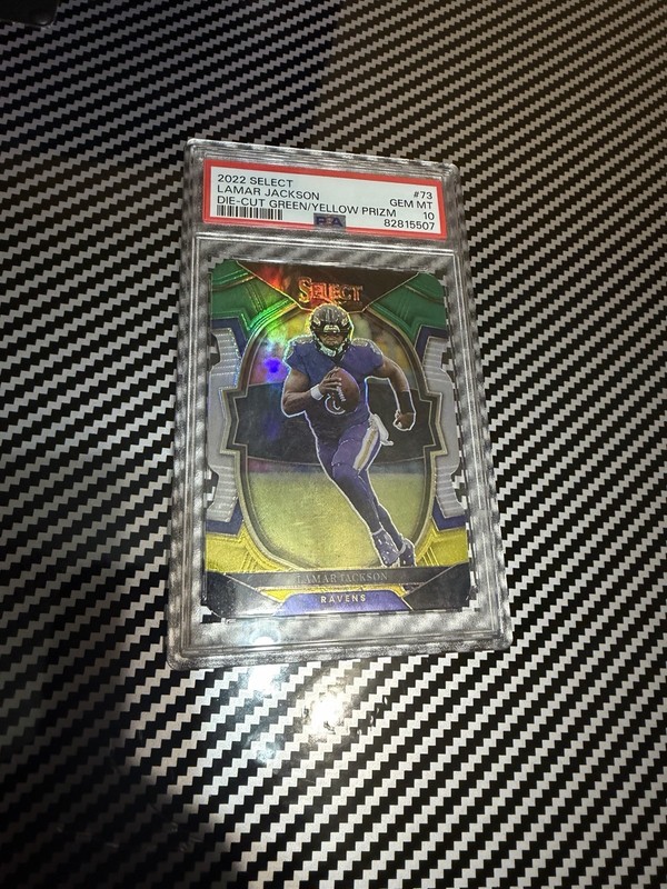 2022 Panini Select #73 Lamar Jackson Die-Cut Green/Yellow Prizm PSA 10