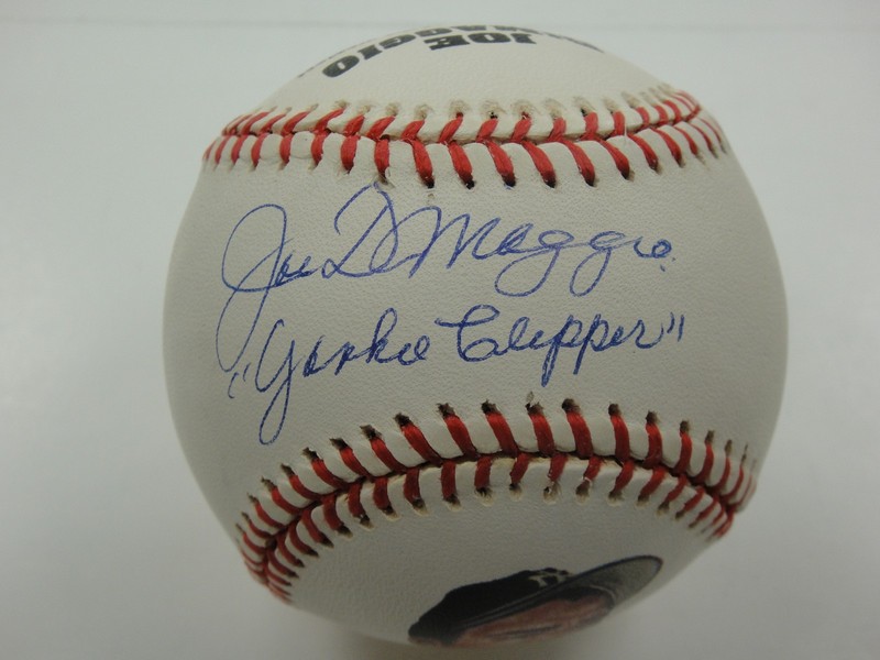 JOE DIMAGGIO "YANKEE CLIPPER" PSA/DNA SIGNED PHOTO BASEBALL AUTOGRAPH #B91371
