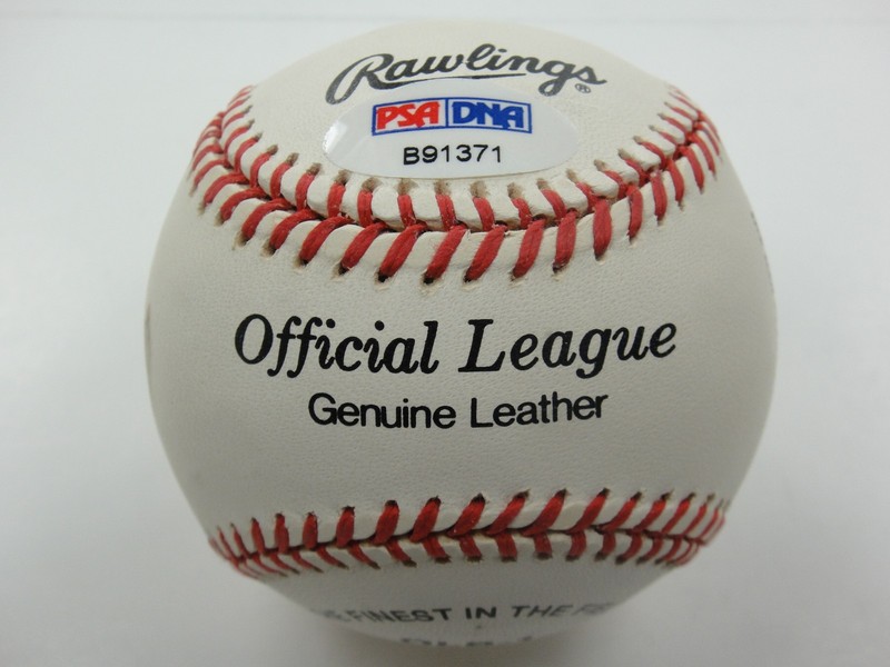 JOE DIMAGGIO "YANKEE CLIPPER" PSA/DNA SIGNED PHOTO BASEBALL AUTOGRAPH #B91371 view 2