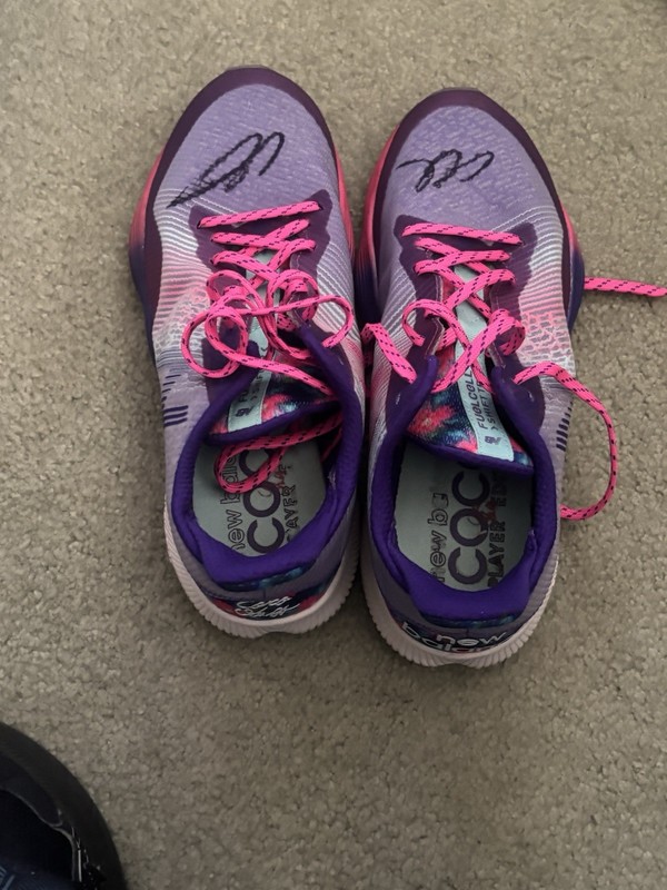 Coco Gauff Signed New Balance Fuel Cell Psa/Dna Coa Auto On Both Shoes view 2