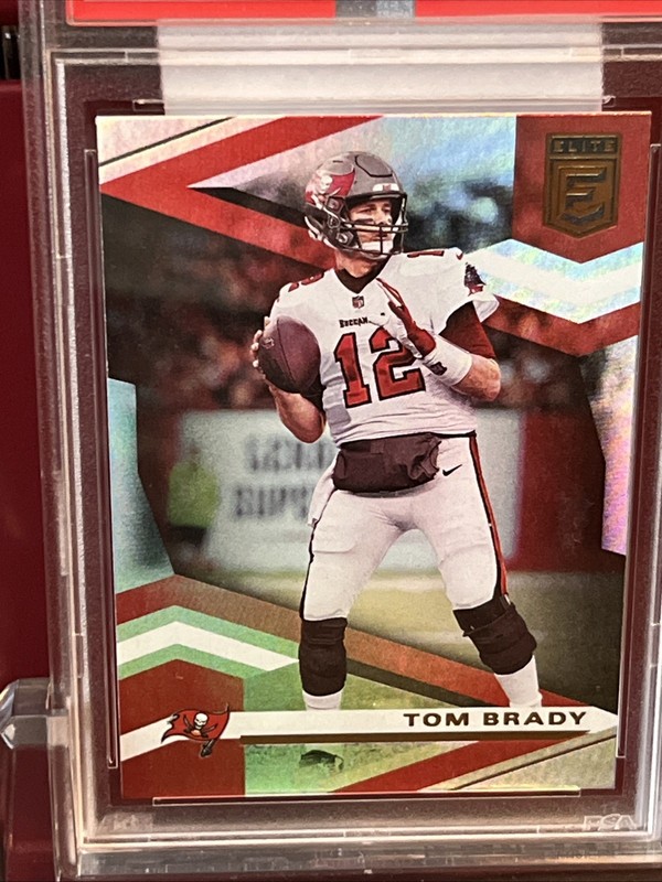 2020 Donruss Elite #84 Tom Brady Tampa Bay Buccaneers PSA 10 GEM MINT view 2