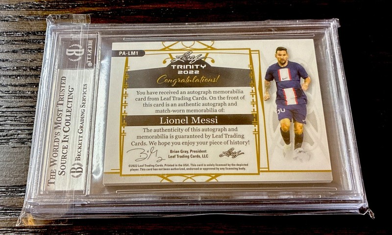 2022 Lionel Messi Leaf Trinity  Jersey Patch Auto 1/3 BGS 8.5 view 2