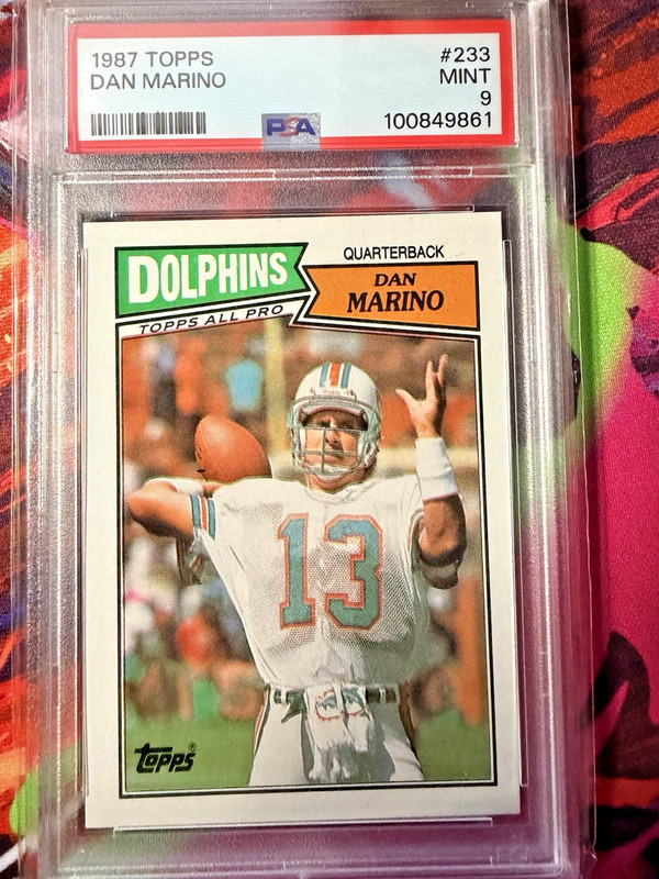 1987 Topps #233 Dan Marino PSA 9 Miami Dolphins