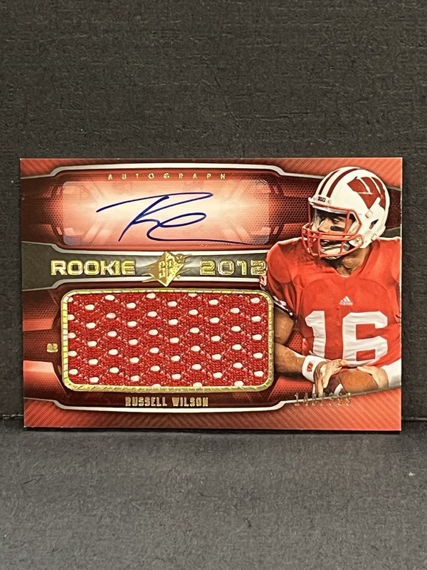 Russell Wilson Auto Game Used Patch Rookie  2012 Upper Deck /399 Wisconsin RPA