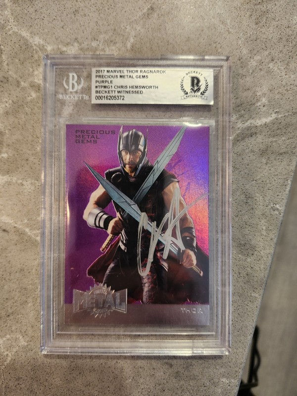 CHRIS HEMSWORTH PSA AUTO AUTHENTIC Signed PRECIOUS METAL card MCU MARVEL THOR