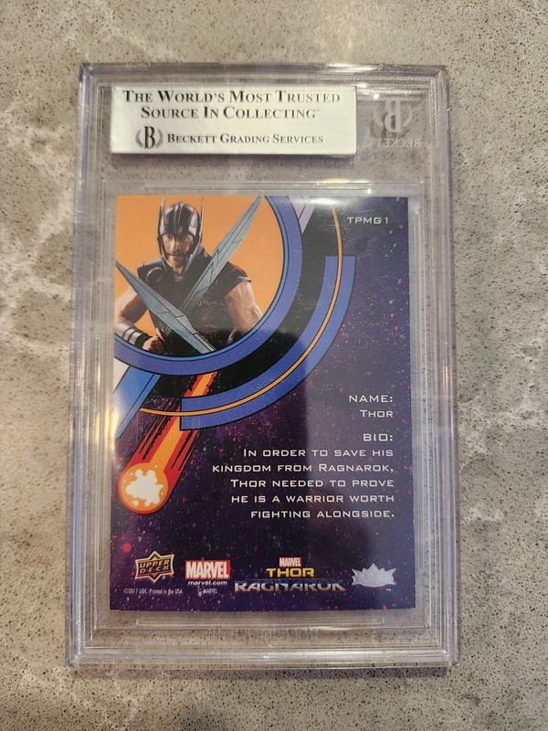 CHRIS HEMSWORTH PSA AUTO AUTHENTIC Signed PRECIOUS METAL card MCU MARVEL THOR view 2