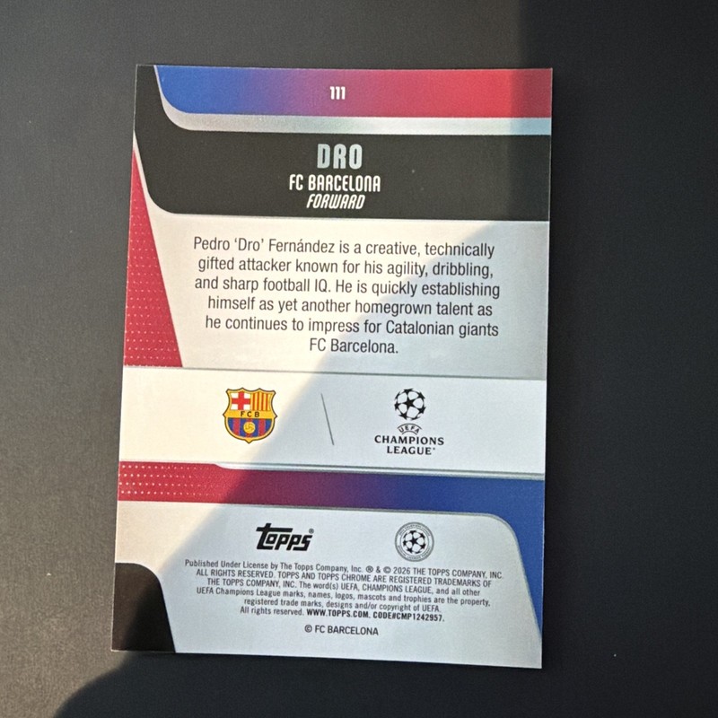 2025-26 Topps Chrome UEFA Club Prizm Refractor 🔥 #111 - DRO - FC Barcelona RC view 2