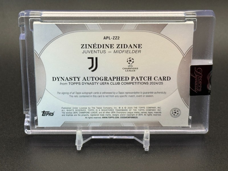 2024-25 Topps Dynasty Zinedine Zidane Auto Patch Card 02/10 - Juventus Soccer view 2