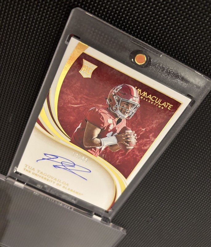 2020 Panini Immaculate Collegiate Tua Tagovailoa RC Auto 12/99 view 2