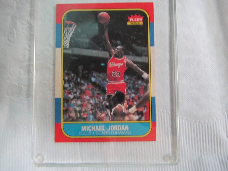 Michael Jordan Chicago Bulls 1986-87 Fleer 57 of 132 Rookie Card