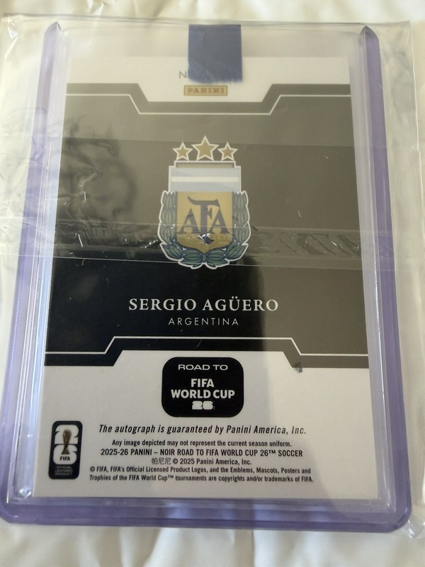 2025-26 Noir Road to FIFA World Cup 26 Sergio Aguero Auto Argentina #1/1 🇦🇷 view 2
