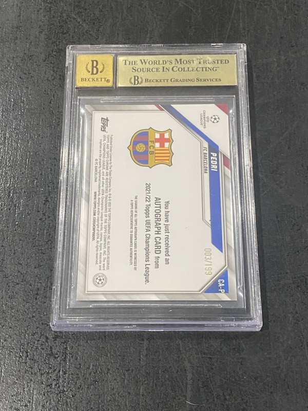 2021-22 Topps Chrome UCL Pedri Aqua Refractor Auto /199 Rookie BGS 9.5 view 2