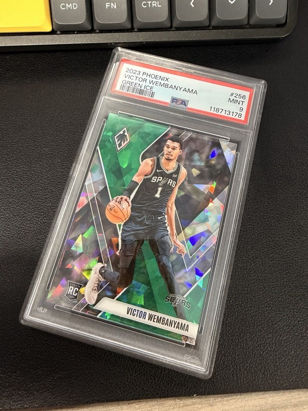 Panini Phoenix Victor Wembanyama Rookies Green Ice #256 /149 PSA 9 Spurs