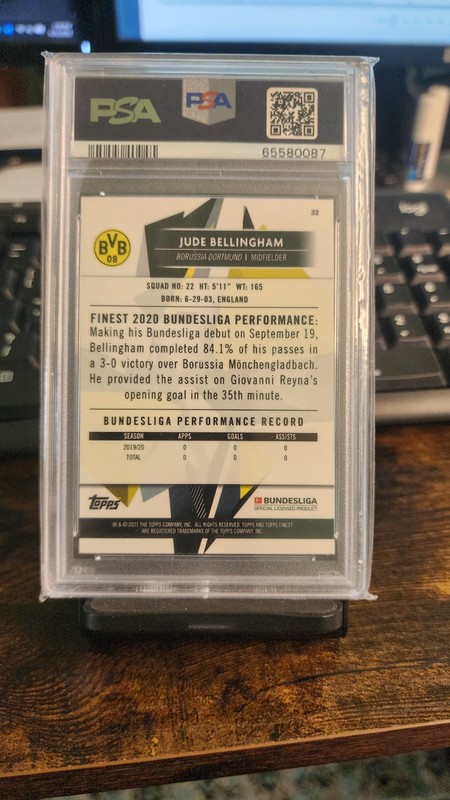2020/21 Topps Finest Jude Bellingham RC PSA 10 view 2