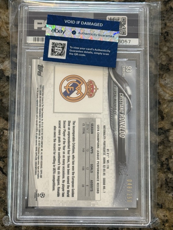 Topps Chrome 2017-18 UCL Cristiano Ronaldo #93 Purple Refractor /250 PSA 9 view 2