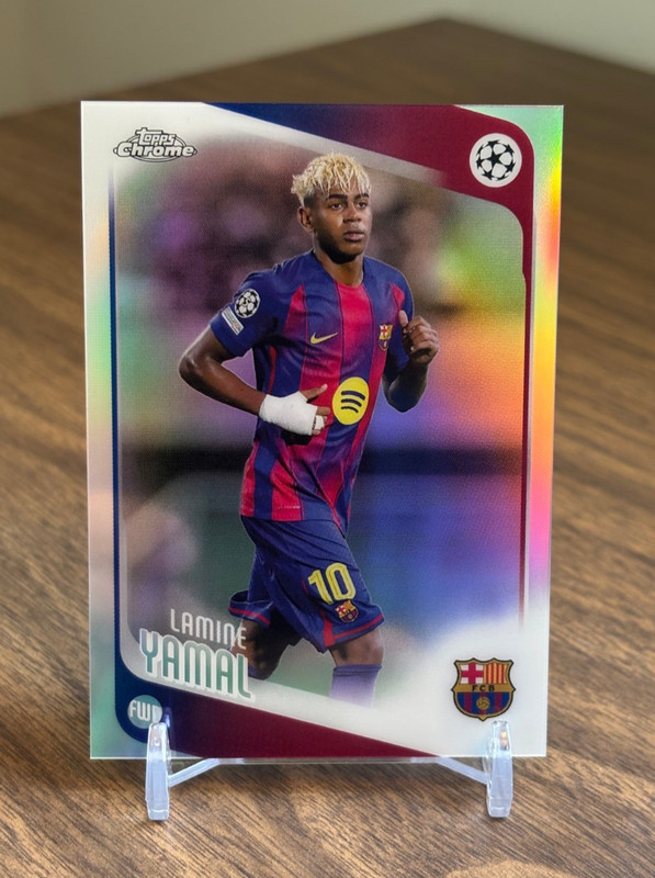 Lamine Yamal 2025 2025-26 Topps Chrome UEFA UCC #10 Silver Refractor