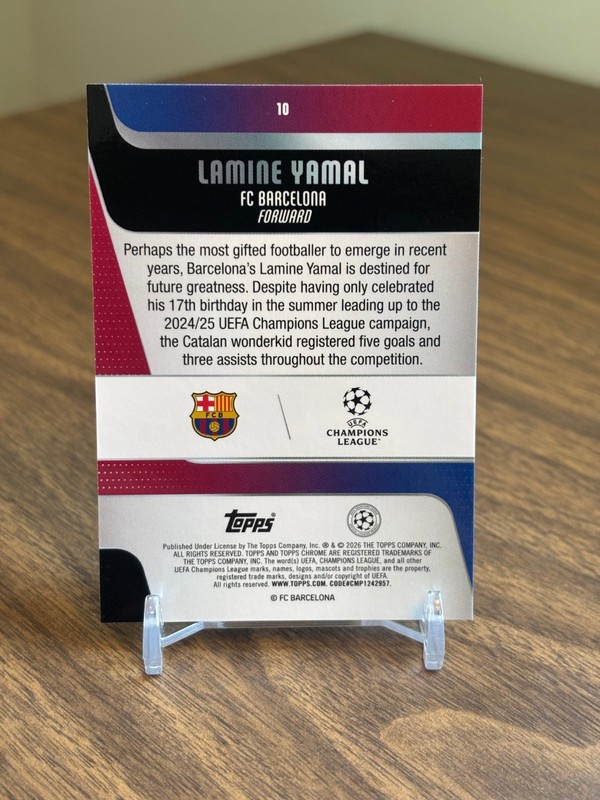 Lamine Yamal 2025 2025-26 Topps Chrome UEFA UCC #10 X-Fractor Refractor view 2