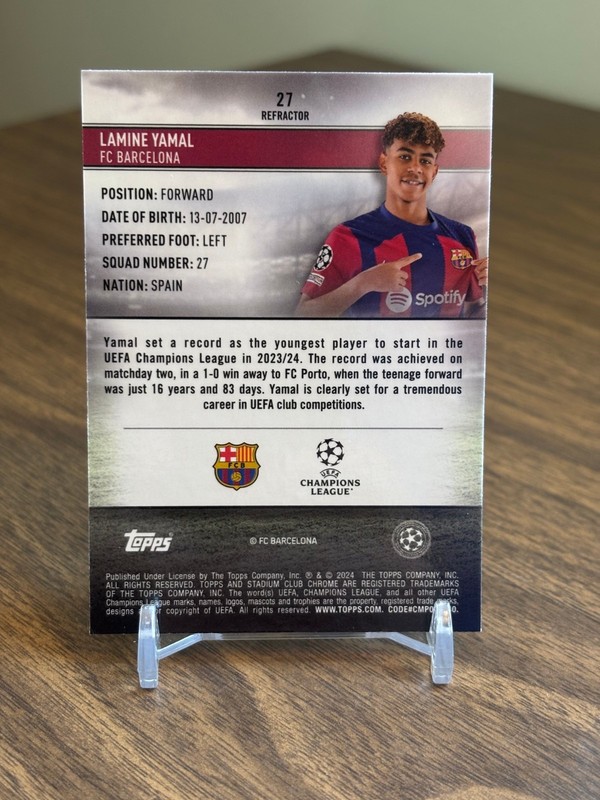 Lamine Yamal 2023-24 Topps Stadium Club Chrome UEFA UCC #27 Refractor Rookie RC view 2