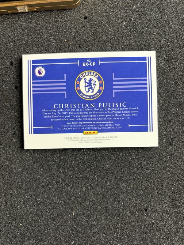 2019-20 Impeccable Extravagance Christian Pulisic Match Worn Logo Patch Auto /5 view 2