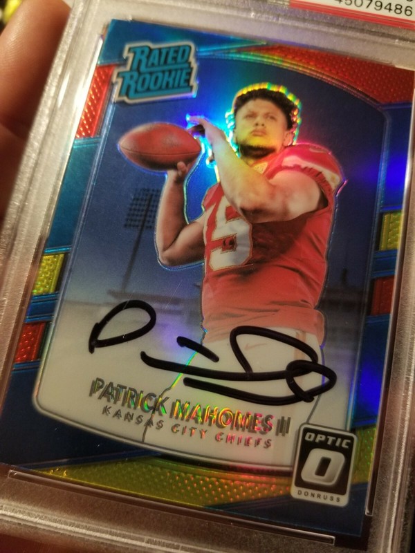 Patrick Mahomes 2017 Panini Donruss Optic Red Yellow Prizm RC PSA 8 AUTO 9 1/1 view 2