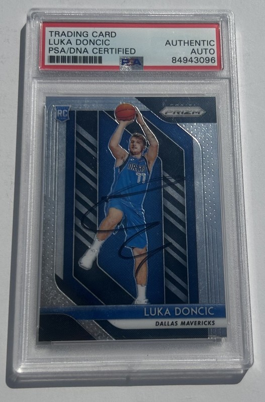2018 Luka Doncic Rookie RC Panini Prizm Auto Los Angeles Lakers PSA/DNA