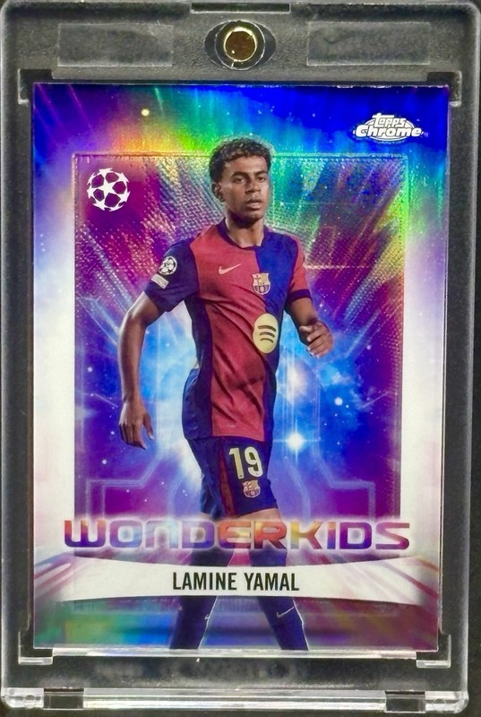Lamine Yamal RARE ROOKIE  REFRACTOR TOPPS CHROME INVESTMENT CARD MINT