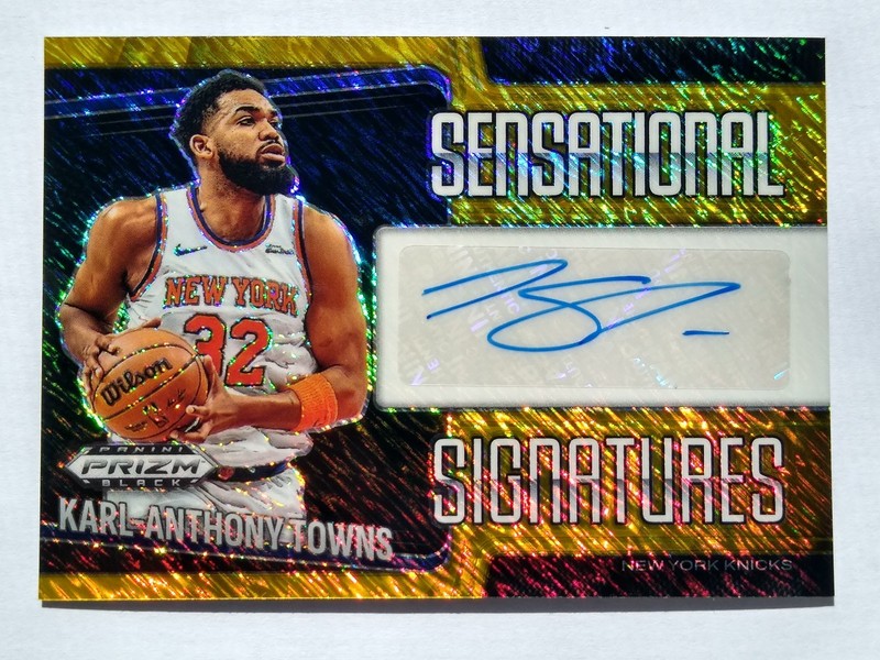 2024-25 Panini Prizm Black Sensational Karl-Anthony Towns Auto Gold /10 Knicks view 2