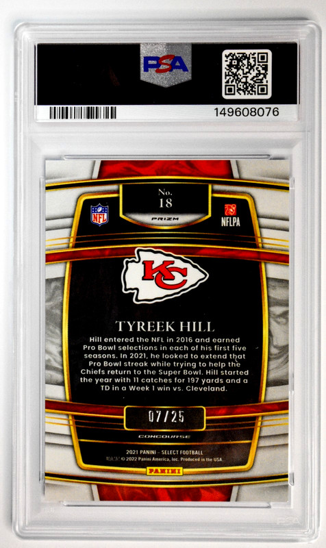 2021 Panini Select #18 Tyreek Hill /25 SSP Blue Disco Prizm PSA 7 Chiefs view 2