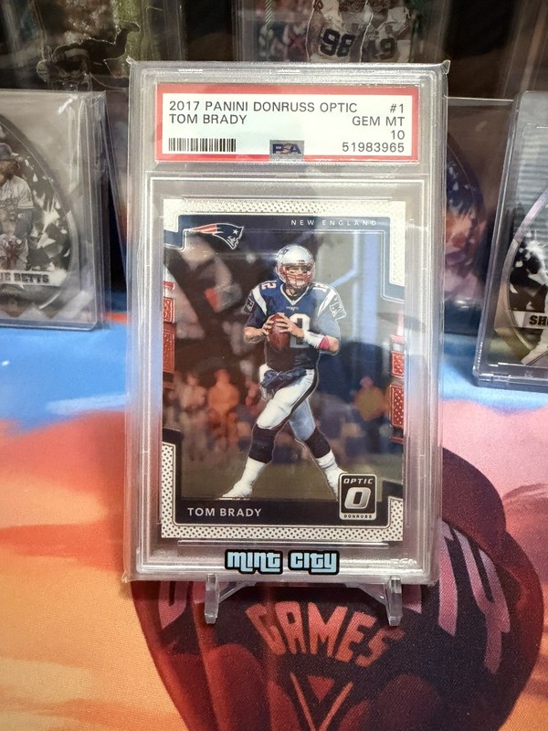 2017 Panini Donruss Optic Tom Brady #1 PSA 10
