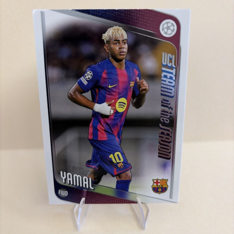 2025-26 Topps Chrome UEFA Club Competitions #10 Lamine Yamal view 1