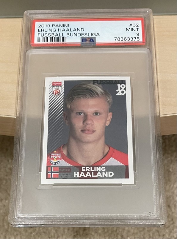 2019 PANINI FUSSBALL BUNDESLIGA #32 ERLING HAALAND ROOKIE RC STICKER PSA 9 MINT view 2