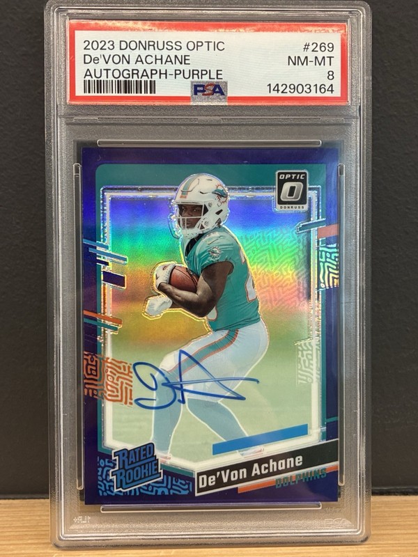 2023 Donruss Optic De’von Achane Autograph-Purple /35 PSA 8 Auto