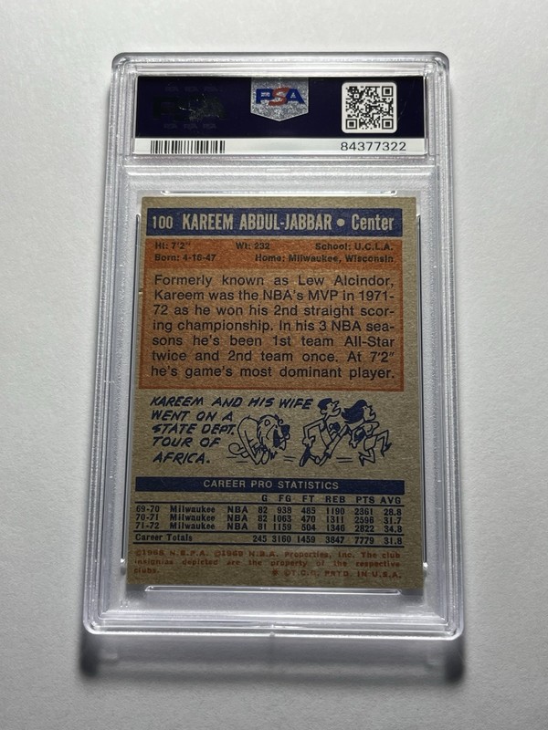 1972-73 Topps - Kareem Abdul-Jabbar #100 PSA 4 view 2