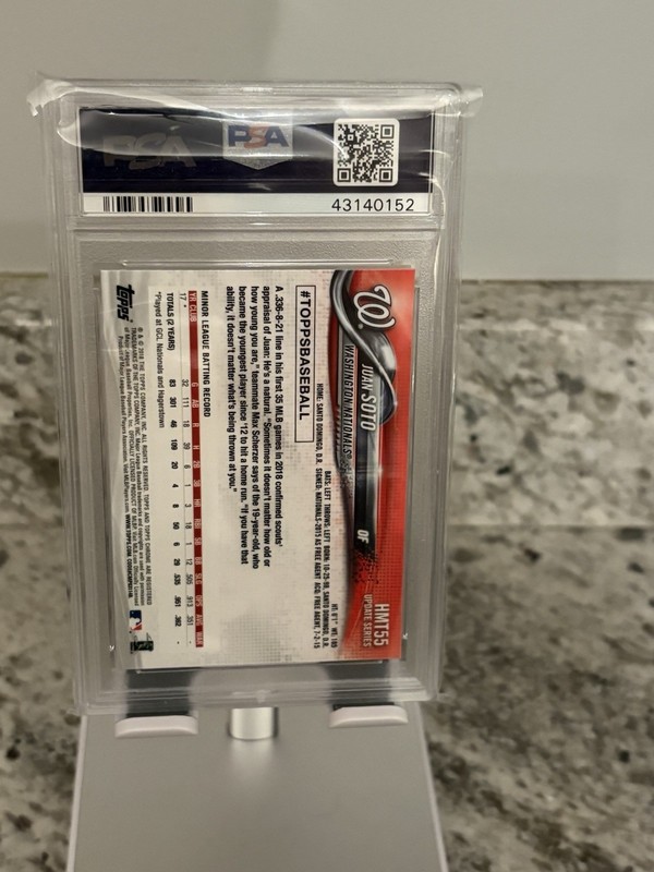Topps 2018 Chrome Update Juan Soto #HMT55 Rookie PSA 10 Nationals view 2