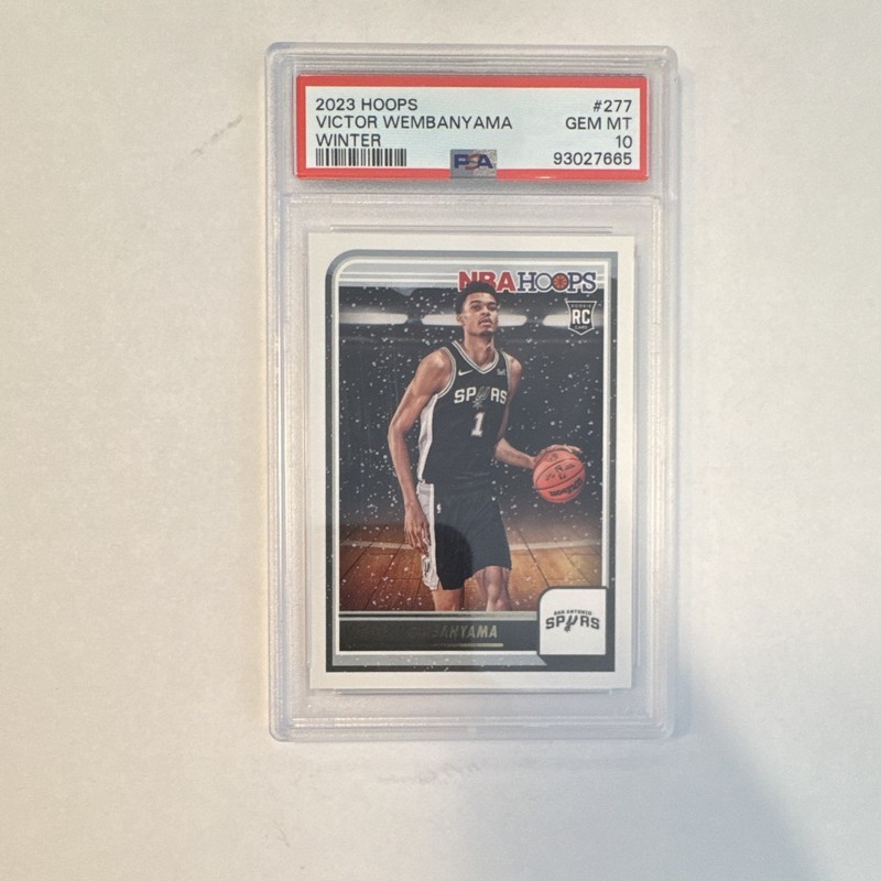 Panini 2023-24 NBA Hoops Rookies Victor Wembanyama RC Winter #277 PSA 10