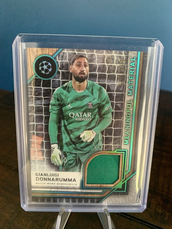 Topps Museum UCL 2023-24 Meaningful Material Relic Donnarumma PSG - Match Worn