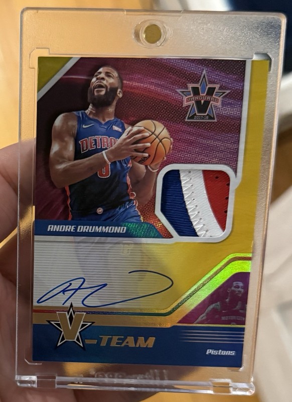 2017 Panini Vanguard Andre Drummond V-Team Good Jersey Patch Auto /10 💎 3 Color view 1