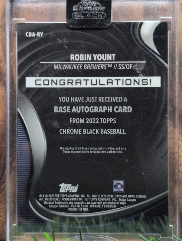2022 Topps Chrome Black Robin Yount Auto Gold Mini-Diamond /50 Brewers #CBA-RY view 2