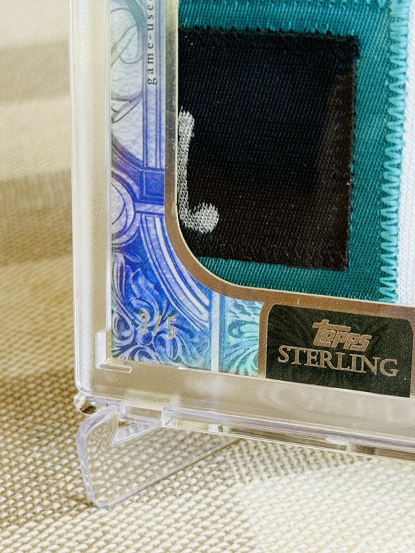 2025 Topps Sterling Ichiro Splendor RARE Jumbo Game Used Mariners Patch Auto /5 view 2