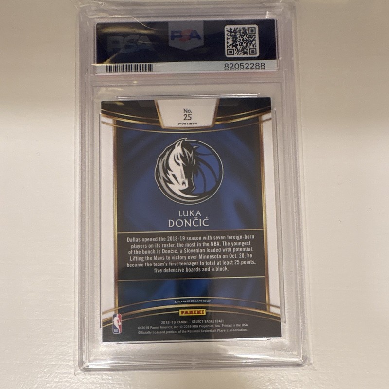 Panini Select 2018-19 Concourse Luka Doncic Silver Prizm RC #25 PSA 10 Mavericks view 2