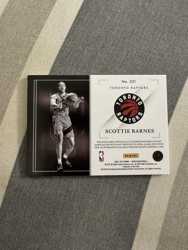 Scottie Barnes RC 2021-22 Noir Rookie Patch AUTO Black & White /99 SP Raptors view 2