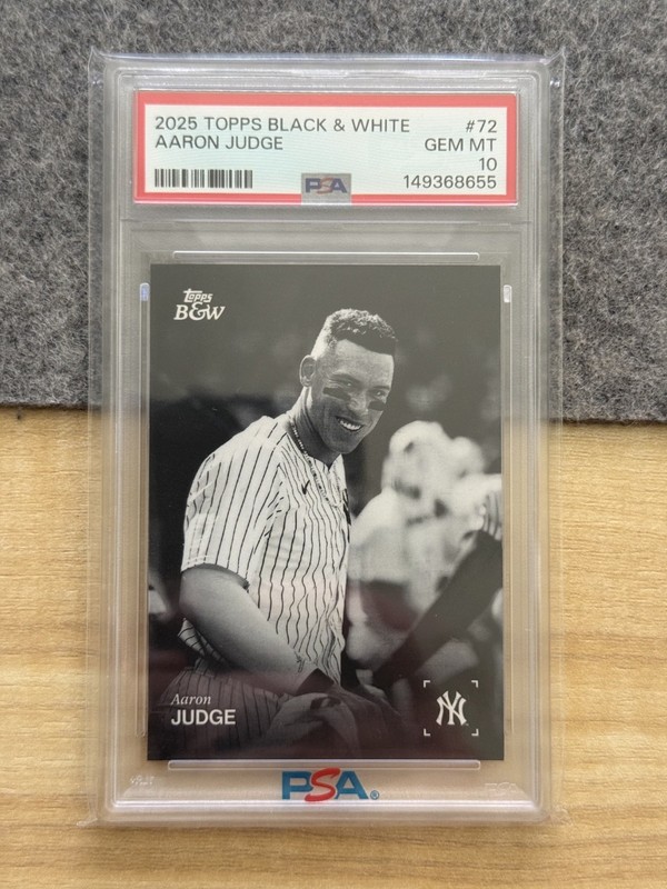 2025 Topps Black & White Aaron Judge PSA 10 Yankees 🔥
