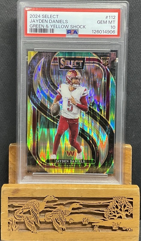 2024 Select Jayden Daniels Green and Yellow Shock Premier #112 PSA 10 Commanders