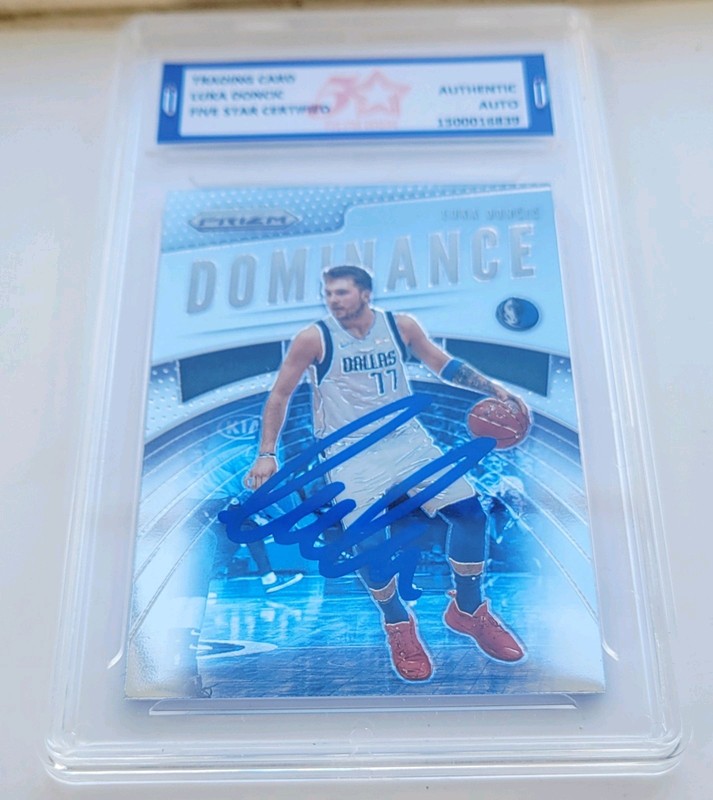 LUKA DONCIC 19-20 PANINI PRIZM BBALL #20 SIGNED AUTO CARD~FIVE STAR COA SLAB