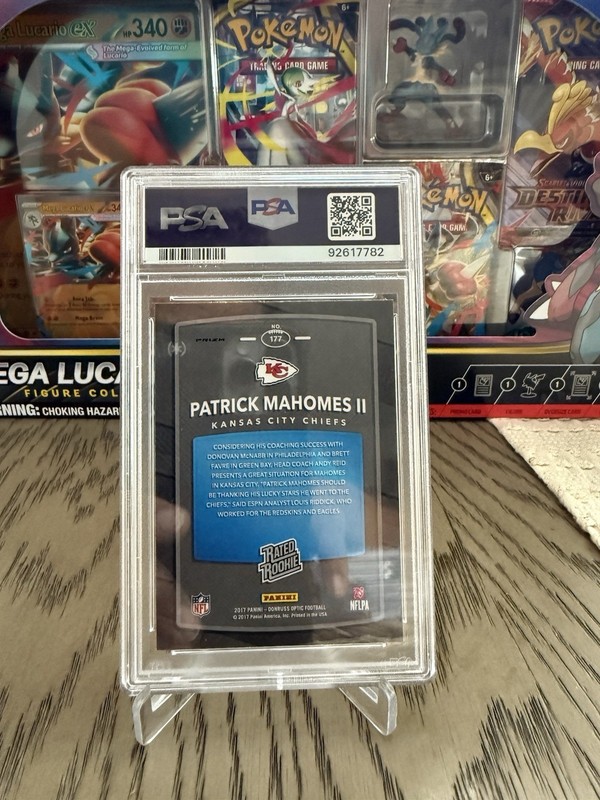 2017 Panini Donruss Optic Patrick Mahomes II Pink Rated Rookie #177 PSA 9 view 2
