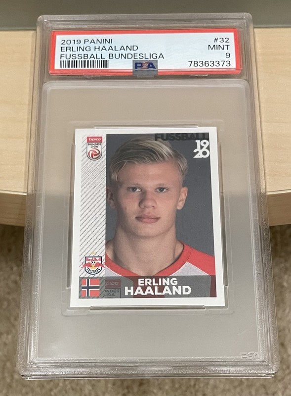 2019 PANINI FUSSBALL BUNDESLIGA #32 ERLING HAALAND ROOKIE RC STICKER PSA 9 MINT view 2
