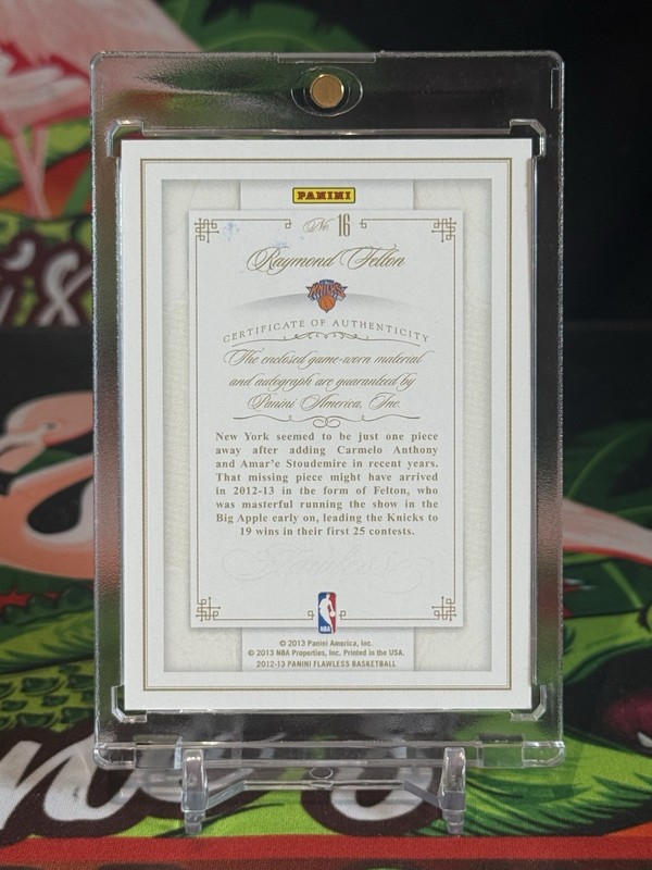 2012-13 Panini Flawless Raymond Felton Patch Auto /25 GAME WORN USED #16 view 2