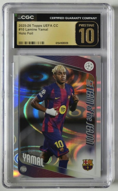 2025-26 Topps Chrome UEFA Club Competitions Lamine Yamal Holo Foil #10 CGC 10