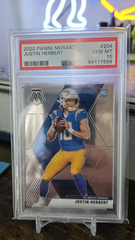 2020 Panini Mosaic Justin Herbert Rookie RC #204 Chargers PSA 10 