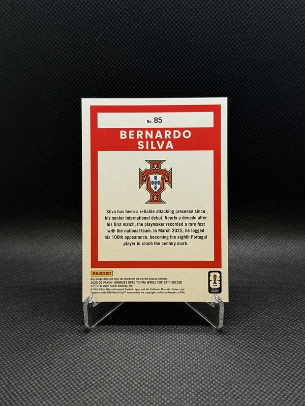 2025-26 Donruss Road To FIFA World Cup 26 - Bernardo Silva Gold /10 - Portugal view 2